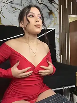 Snapshot of Harley_J_ chatting on 10.12.25 Harley J online show from 10.12.25