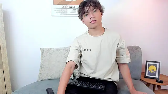 Honeymoon sariel online show from 02.23.26