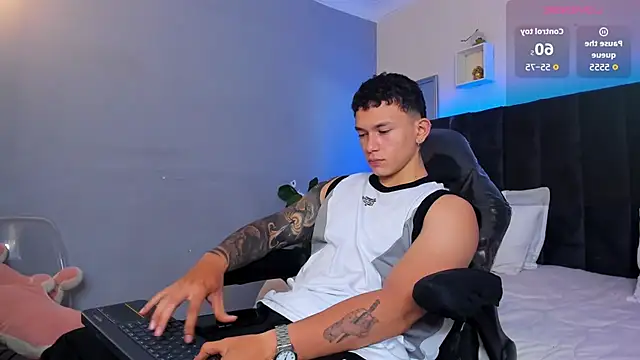 Thomas moon online show from 11.04.25