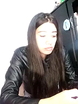 Madow Lu online show from 10.05.25