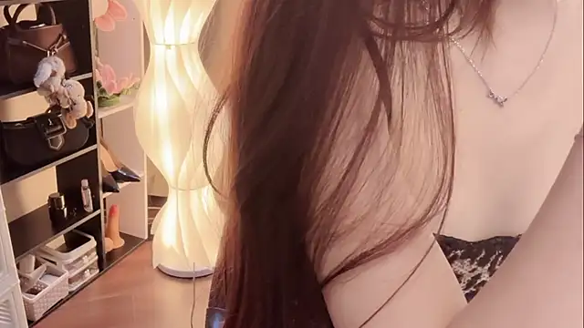 Shenlly online show from 06.19.26