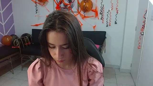 Adhara Kitten online show from 10.24.25