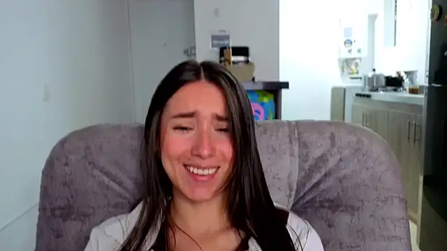 Adhara Kitten online show from 04.17.26