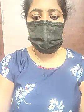 Snapshot of vasundhara26 chatting on 09.12.25 vasundhara26 online show from 09.12.25