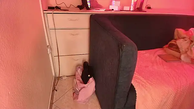 Terraelowen online show from 10.10.25