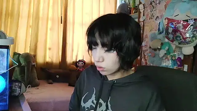 Terraelowen online show from 04.18.26