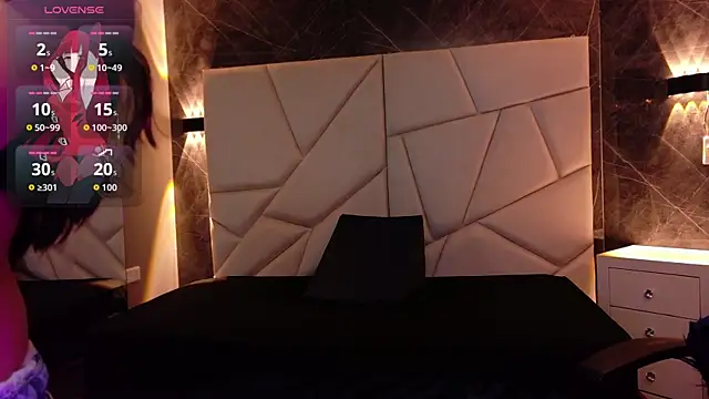 sophiaa 7 online show from 10.26.25