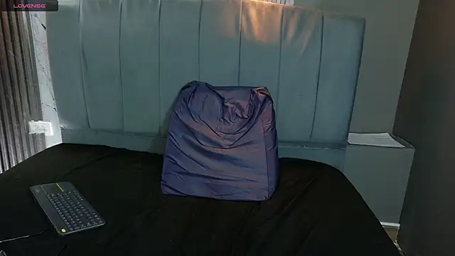 angeles azul online show from 09.14.25