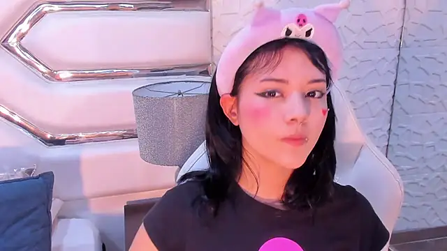 TatiLee online show from 11.07.25