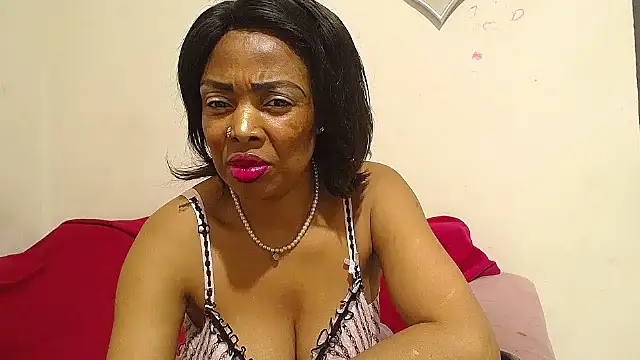 SEXYMOANSXX online show from 11.16.25