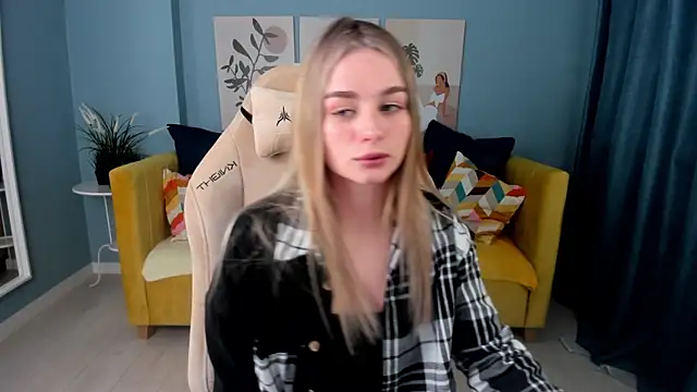 SweetyLicky online show from 10.11.25