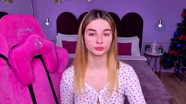 SweetyLicky online show from 12.15.25