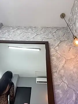 MiaFarkash online show from 02.10.26