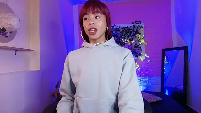 Katy bratz  online show from 10.03.25