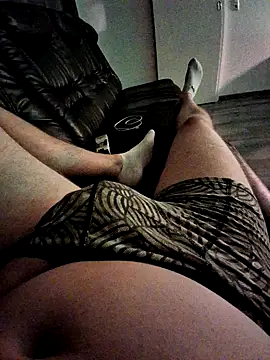 fuuck3dAss online show from 10.24.25