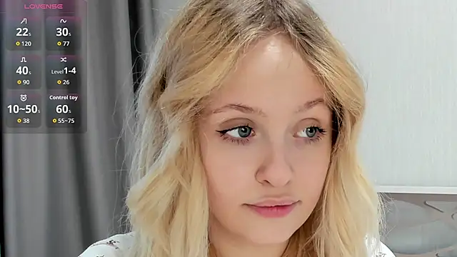 Julliakoill online show from 10.11.25