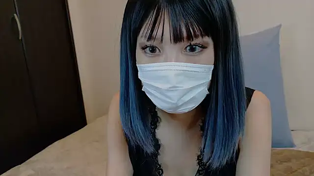 sarina at online show from 11.14.25