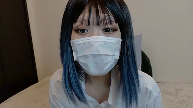 sarina at online show from 03.29.26