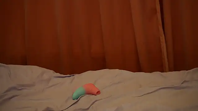 ellaa91 online show from 11.24.25