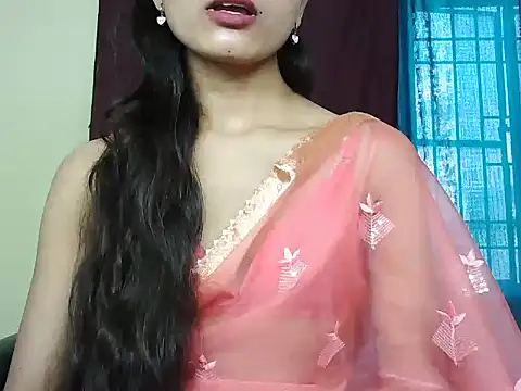 ROSE GOLDE online show from 09.10.25