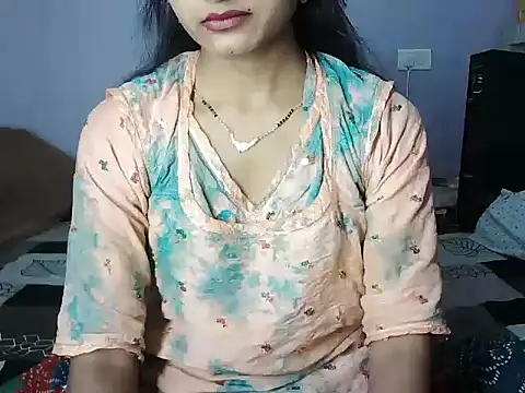 ROSE GOLDE online show from 06.05.26