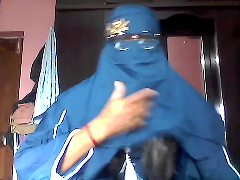 Snapshot of nasrin_katoon_7 chatting on 11.04.25 nasrin katoon 7 online show from 11.04.25