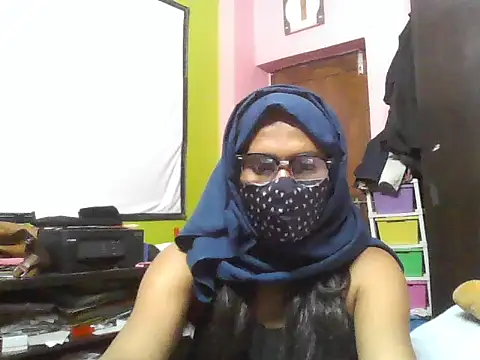 Snapshot of nasrin_katoon_7 chatting on 11.15.25 nasrin katoon 7 online show from 11.15.25