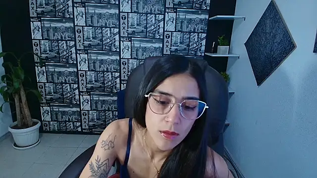 DanielaMonroe online show from 01.13.26