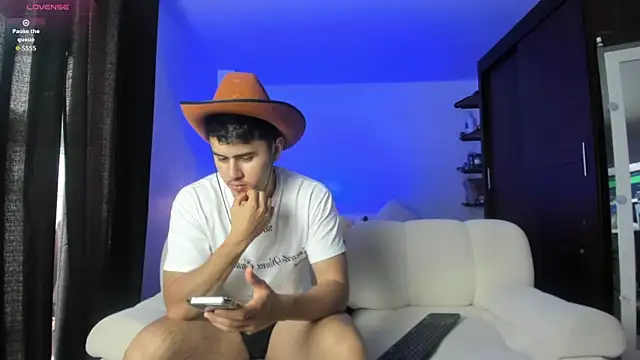 twinguys online show from 10.17.25