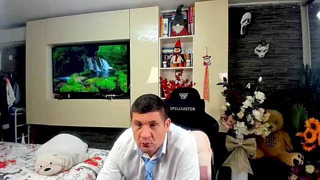 SpartacusDaddy48 online show from 04.17.26