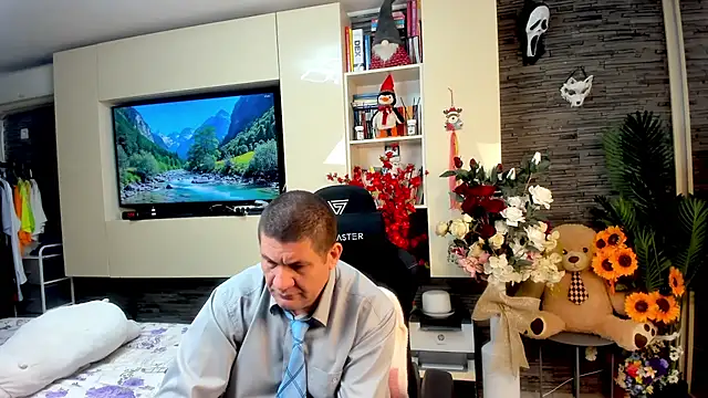 SpartacusDaddy48 online show from 05.18.26