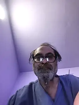 Snapshot of Sp71 chatting on 10.10.25 Sp71 online show from 10.10.25