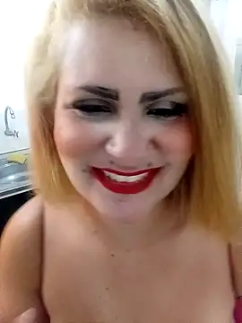 Snapshot of flavinhasensual chatting on 10.08.25 flavinhasensual online show from 10.08.25