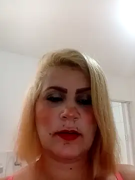 Snapshot of flavinhasensual chatting on 10.18.25 flavinhasensual online show from 10.18.25