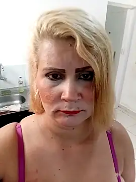 Snapshot of flavinhasensual chatting on 11.05.25 flavinhasensual online show from 11.05.25