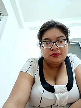 Elie couple143 online show from 12.01.25