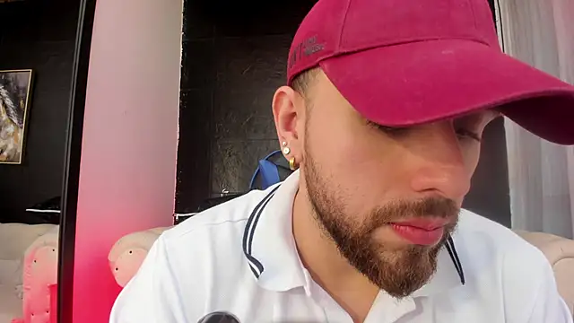 Maximo Wolff online show from 10.16.25