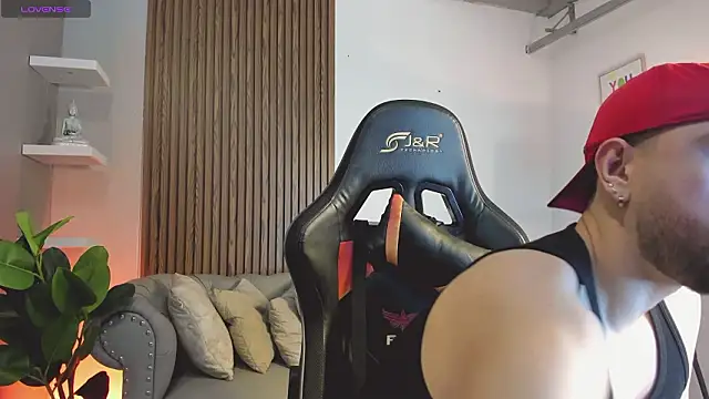 Maximo Wolff online show from 03.16.26