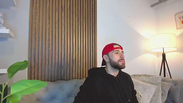 Maximo Wolff online show from 04.15.26