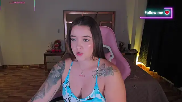 lunaarose online show from 04.01.26