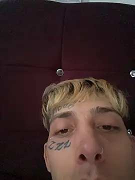 Snapshot of KinkyLatinCock chatting on 11.03.25 KinkyLatinCock online show from 11.03.25