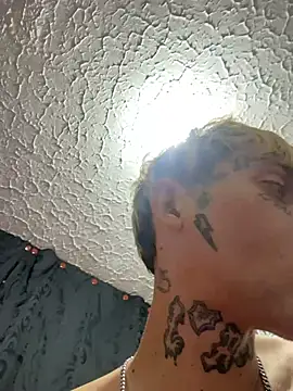 Snapshot of KinkyLatinCock chatting on 11.09.25 KinkyLatinCock online show from 11.09.25