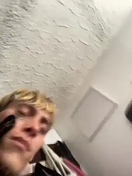 Snapshot of KinkyLatinCock chatting on 11.12.25 KinkyLatinCock online show from 11.12.25