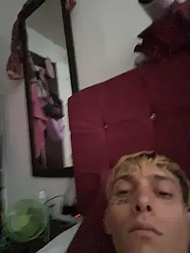 Snapshot of KinkyLatinCock chatting on 11.14.25 KinkyLatinCock online show from 11.14.25