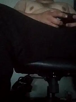 Snapshot of raredick chatting on 10.03.25 raredick online show from 10.03.25