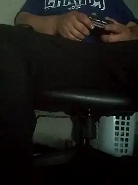 Snapshot of raredick chatting on 10.19.25 raredick online show from 10.19.25