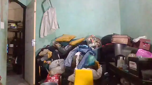 Snapshot of Nicky52 chatting on 09.24.25 Nicky52 online show from 09.24.25