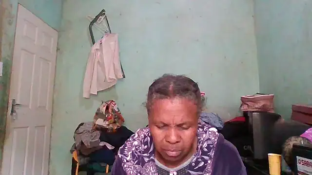 Snapshot of Nicky52 chatting on 09.29.25 Nicky52 online show from 09.29.25