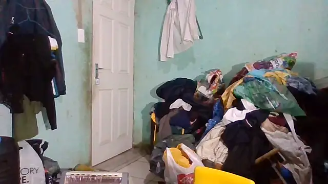 Snapshot of Nicky52 chatting on 09.29.25 Nicky52 online show from 09.29.25