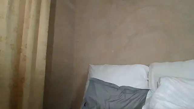 Snapshot of Nicky52 chatting on 10.03.25 Nicky52 online show from 10.03.25